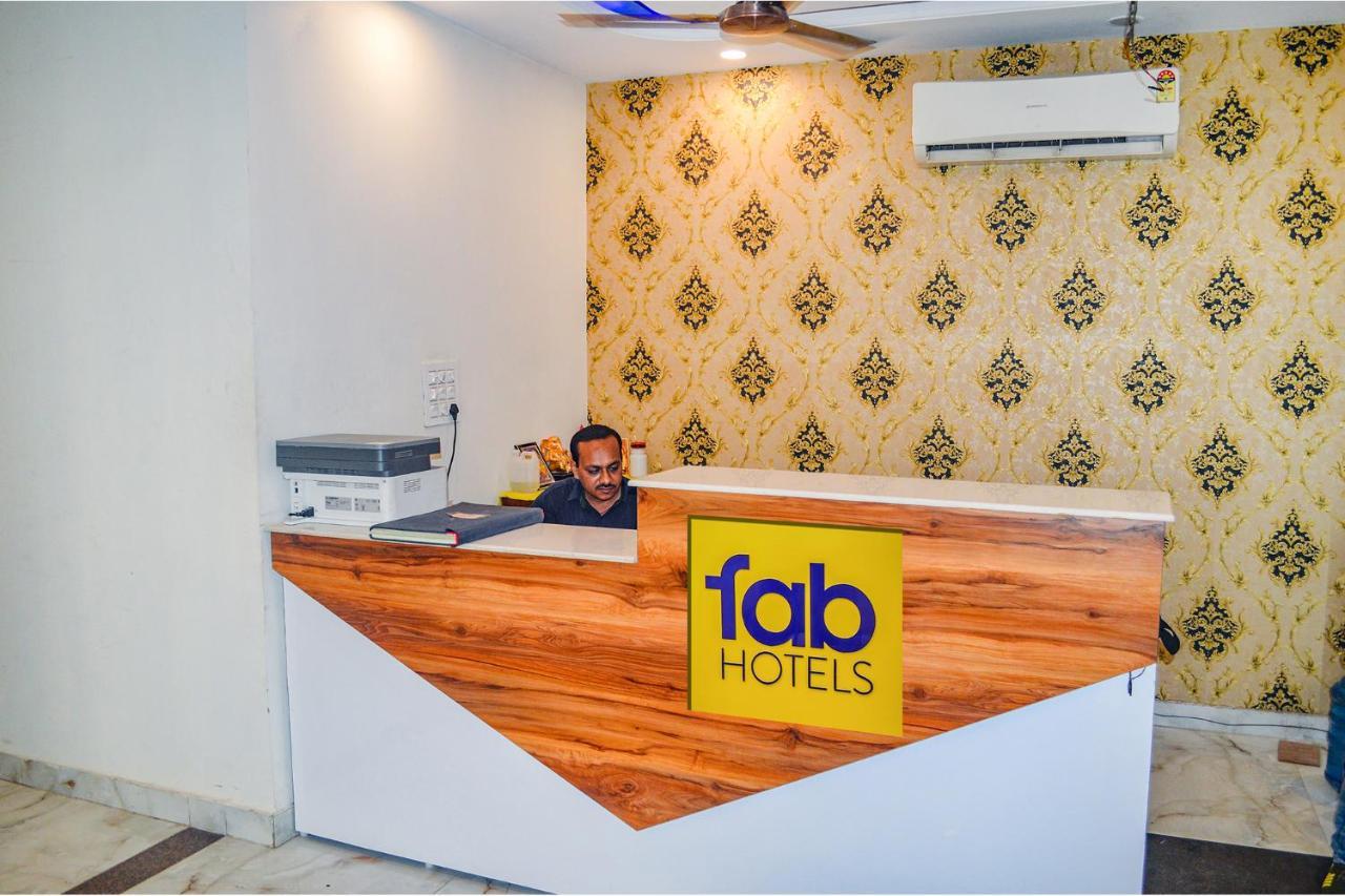 Fabhotel The Golf Inn Ноида Екстериор снимка